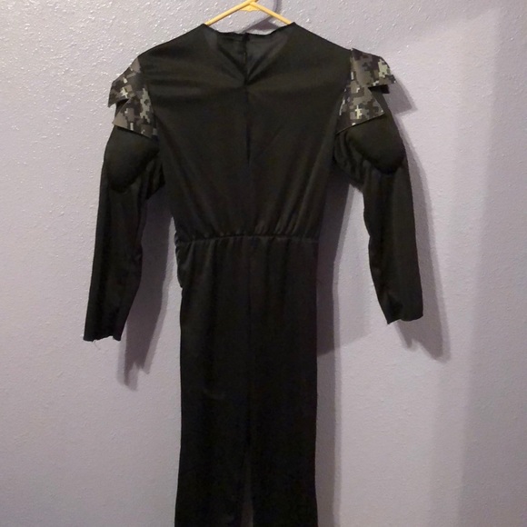 Spirit Halloween Ninja Costume - Picture 4 of 4